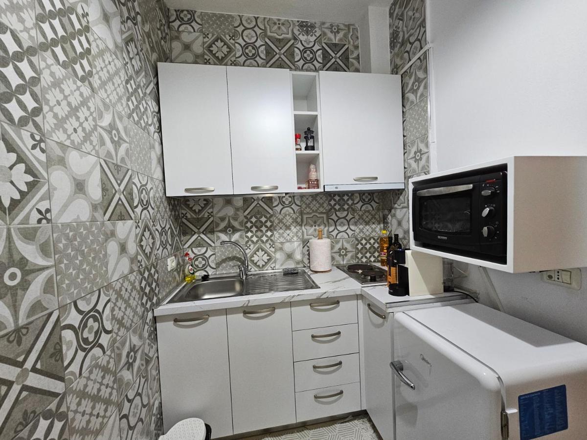Vibe Studio Apartment 티라나 외부 사진